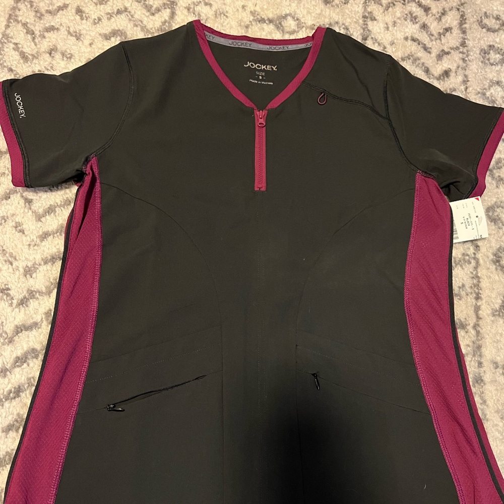 Brand new scrub top